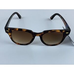 NWT‎ Universal Thread Women's Sunglasses Tortoise Shell Frame Gradient Lens